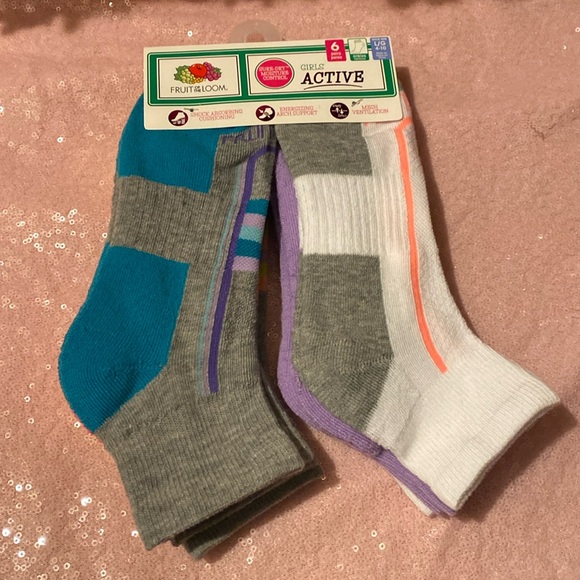 Fruit of the Loom girls 6 pairs ankles multicolor socks shoe size L 4-10 - Picture 3 of 11